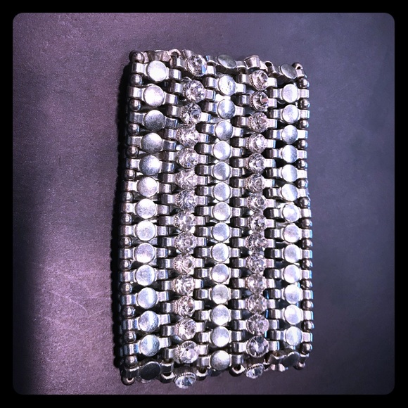 Cuff bracelet - Picture 1 of 3